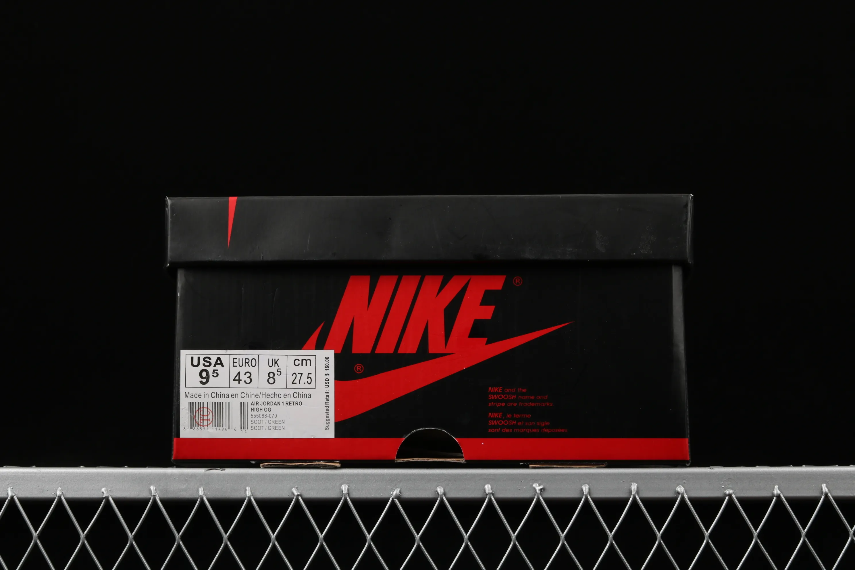All Categories Air Jordan Jordan Series Basketball Shoes Air Jordan 1 High Air Jordan 1 Retro OG "Neutral Green" AJ1 SP19 Limited Joe 1 Versatile Cultural Basketball Shoes "Gray Black Fluorescent Green Luminous" 555088-070